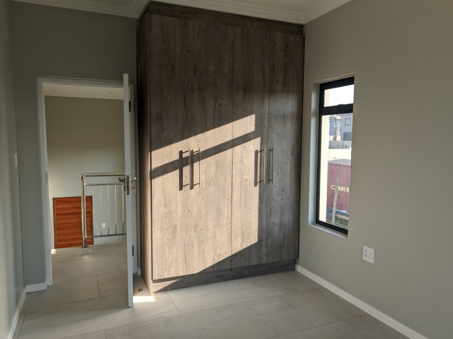 4 Bedroom Property for Sale in Kidds Beach Eastern Cape